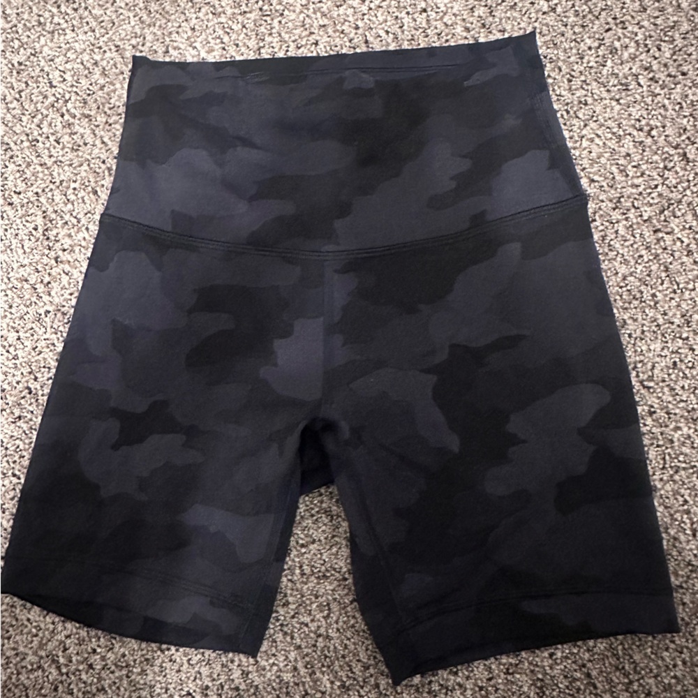 Lululemon camo biker shorts